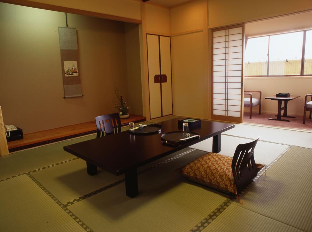 Hitomaru Kadan Akashi Quarto foto